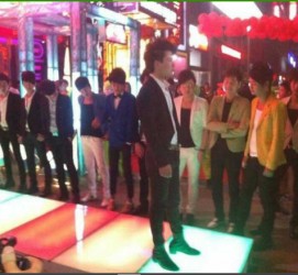 陆丰深圳夜总会伴游模特雇用(深圳KTV模特雇用)