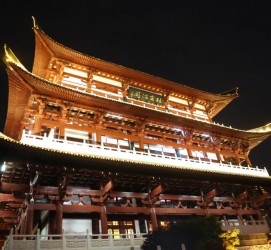 陆丰长沙旅游攻略(长沙旅游攻略景点必去长沙美食街)