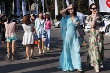 陆丰上海商务伴游男雇用(上海雇用高端伴游一天20万)