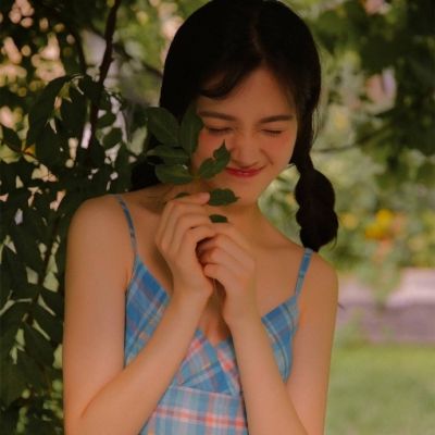 陆丰伴游女生柳如烟的资料