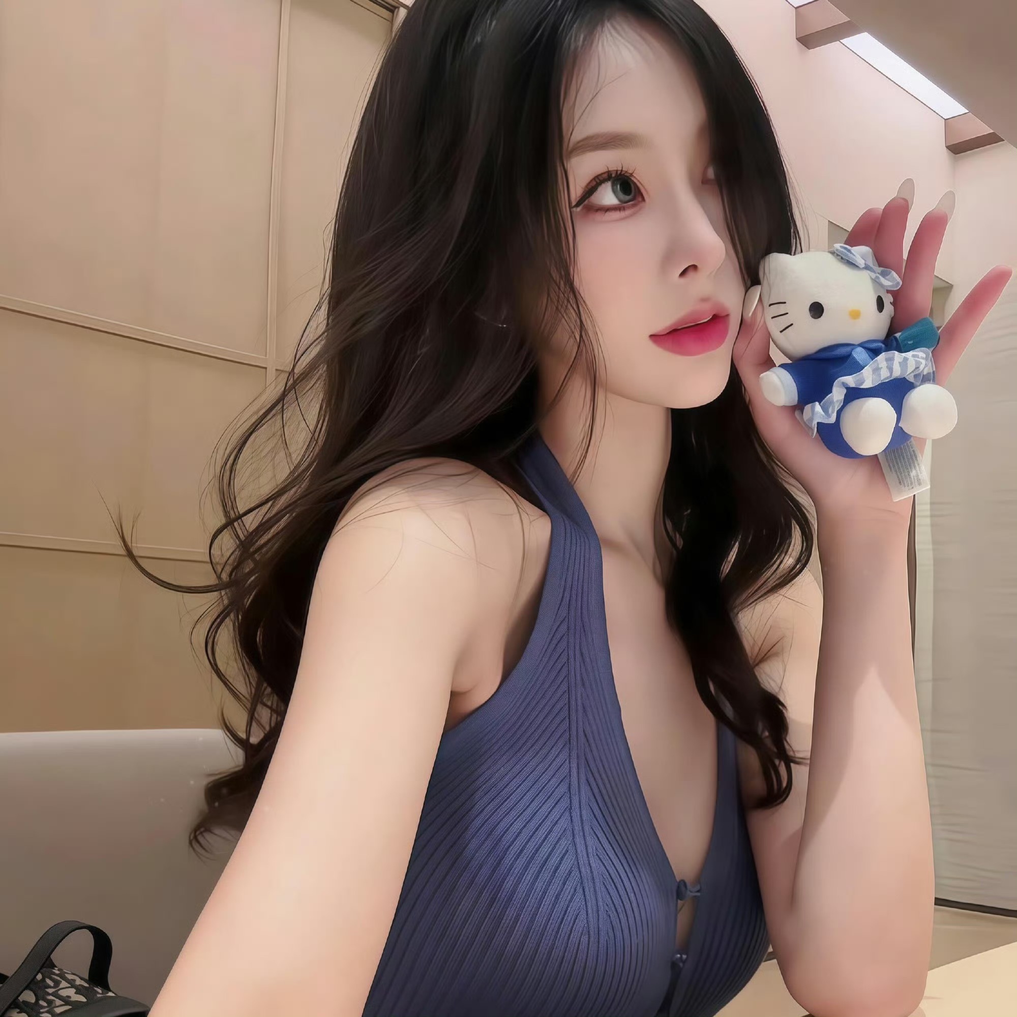 陆丰伴游女生鹿小婷的资料