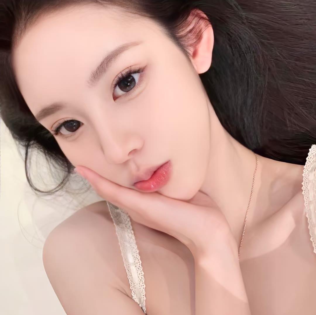 陆丰伴游女生佛白易的资料
