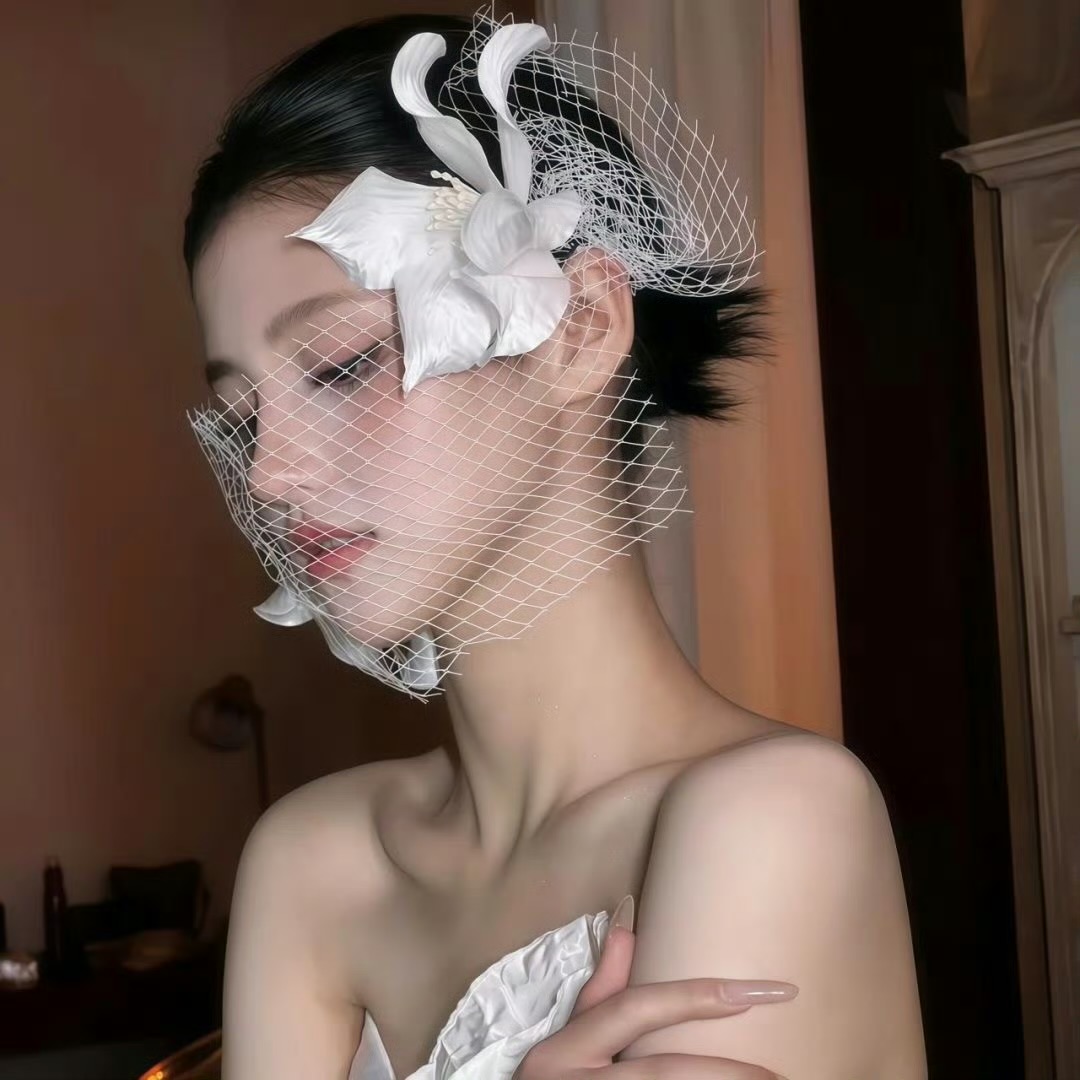 陆丰伴游女生唐雅柔的资料