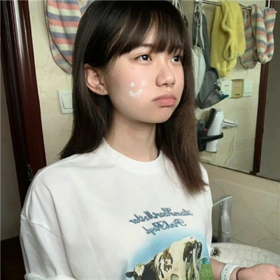 陆丰伴游女生邝易云