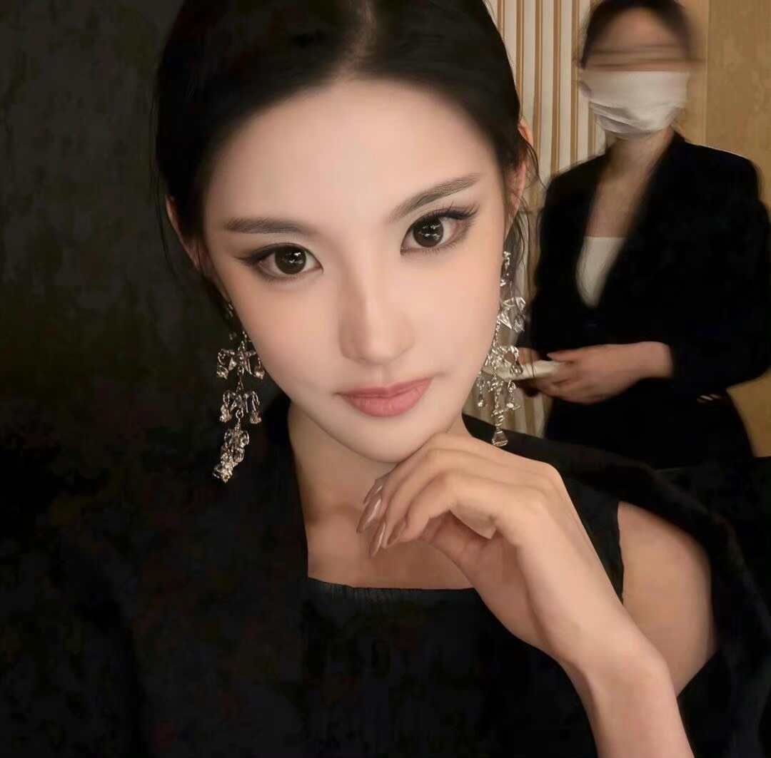 陆丰伴游女生 | Isabella Chen的资料