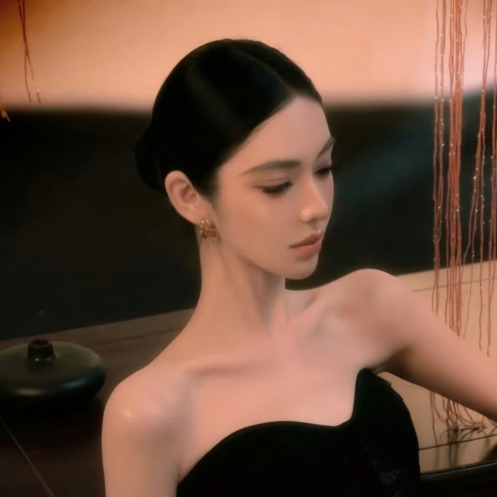 陆丰伴游女生 | Emily的资料
